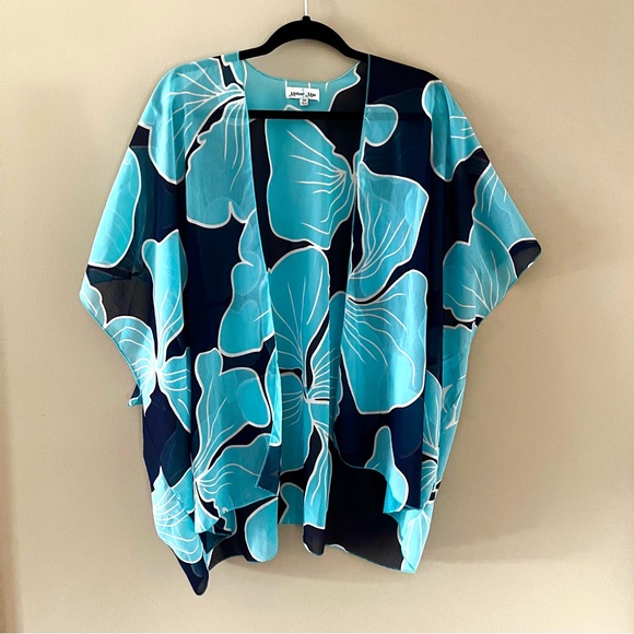 Buckhead Betties Other - MADISON & MAIN buckhead betties Blue Floral Open Sheer Swim Cover Up One Size
